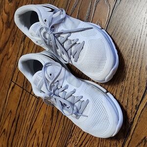 Nike Flex Fitsole White Running Shoes Women’s Size 8.5 Lightweight Trainers